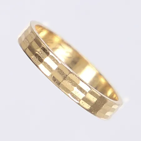 Ring stl 18½ bredd 3mm gravyr ojämn skena 18K Vikt: 3,3 g