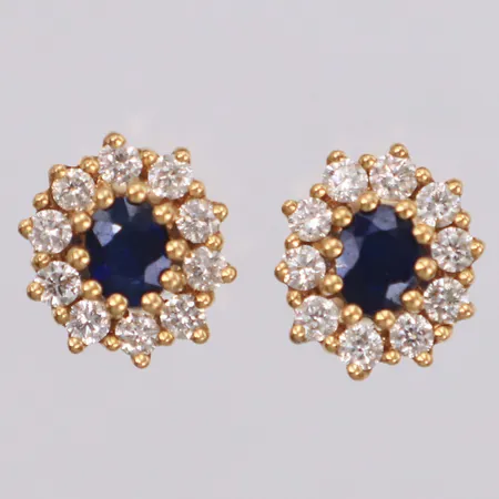 Ett par örhängen med blå sten och diamanter 20xca0,01ct, längd 16mm, 18K Vikt: 2,7 g