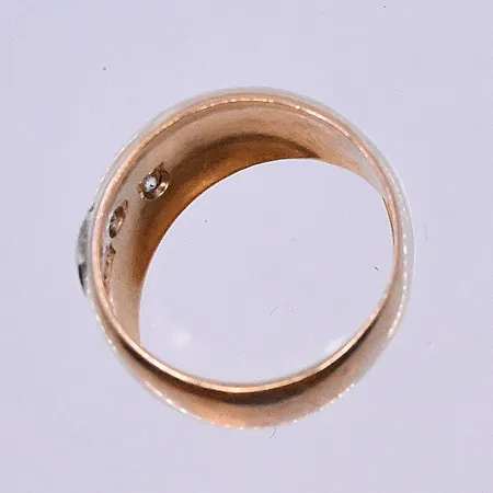 Diverse guld, 18K. Vikt: 10,8 g