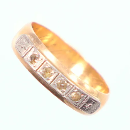 Ring tvåfärgad Ø19, små vita stenar, gravyr, 18K Vikt: 5,3 g