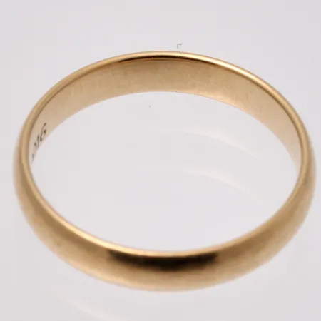 Defekt guld, 18K, vikt 4,12g.