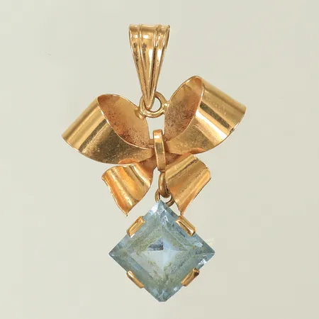 Hänge, rosett med ljusblå sten, längd 31mm, bredd 11-20mm, 18K, 2,7g Vikt: 2,7 g