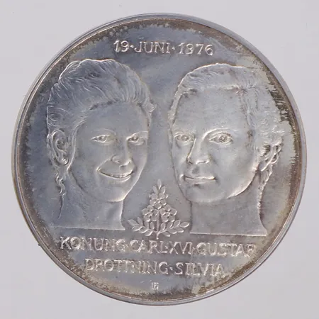 Mynt 50kr, Konung Carl XVI Gustaf Drottning Silvia, 19 juni 1976, Ø36mm, silver 925/1000 Vikt: 27 g