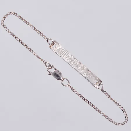 Armband Cornelia Webb längd ca 16,5cm, bredd ca 1-4mm silver  Vikt: 2,2 g