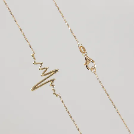 Kedja Ankar med integrerat hänge Hjärtslag, längd ca 45,5cm, bredd 1mm, dekor ca 19x27mm, 18K  Vikt: 3,2 g