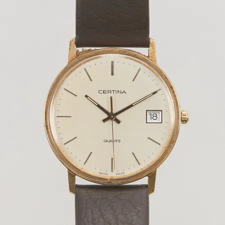 Herrur Certina 18K, 33,5mm, quartz, går ej, gravyr, batteribyte krävs.
