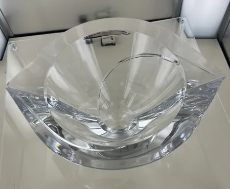 Skål Marin Orrefors 33 4776 0, diam 26 cm, höjd 14 cm, små repor/nagg Skickas med postpaket.