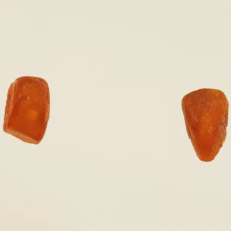 Ett par örhängen med bärnsten ojämna i storlek 925/1000 silver  Vikt: 0,5 g