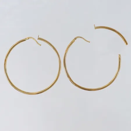 Ett par örhängen defekta 18K .  Vikt: 3,1 g