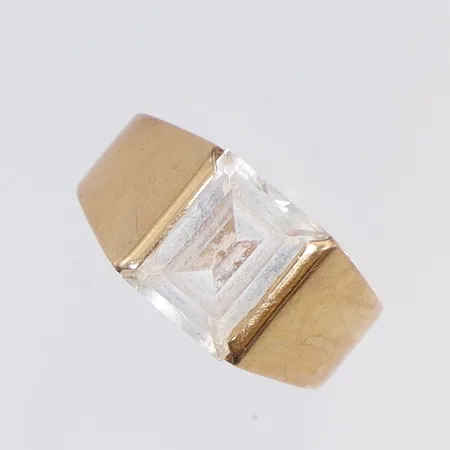 Ring stl:19¼, bredd 4-10mm, 18K Vikt: 4,7 g