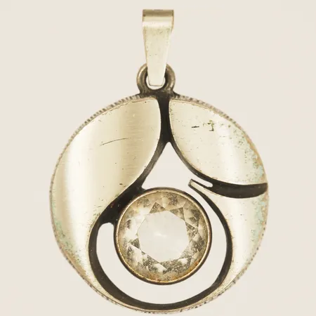 Hänge Finnfeelings, Karl Laine för Sten & Laine, med bergkristall Ø24,2mm 925/1000 silver Vikt: 5,9 g