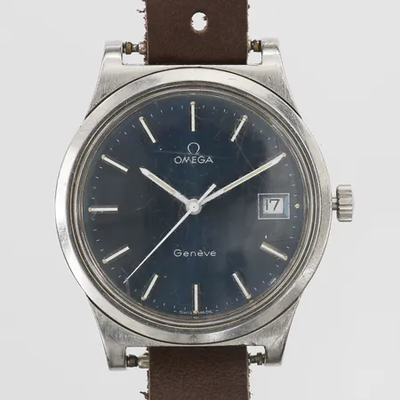 Herrur Omega Geneve manuell, Ø34mm, bruksslitage, repor.  Skickas med postpaket.