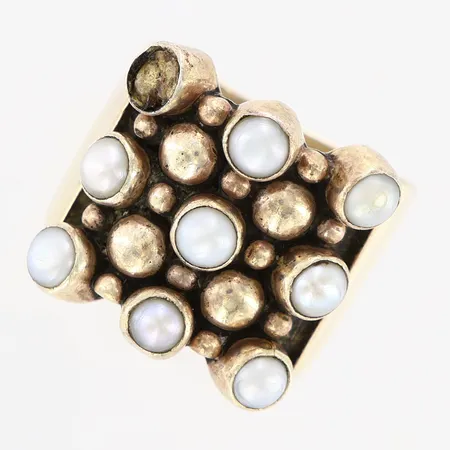 Ring med vita stenar stl:17 bredd: 8-17mm, GHA, en sten saknas, silver 925/1000 Vikt: 9,8 g