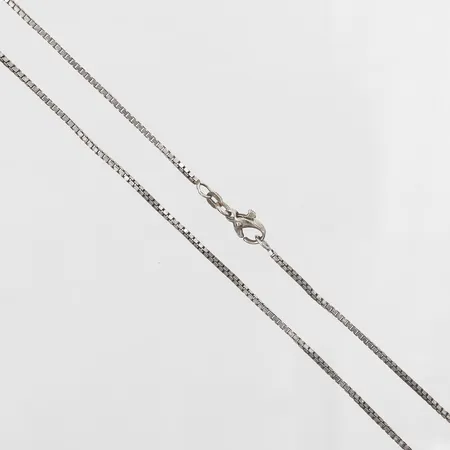 Kedja Venezia längd 51cm, bredd 1,5mm, smärre ojämnheter, silver 925/1000 Vikt: 6,8 g