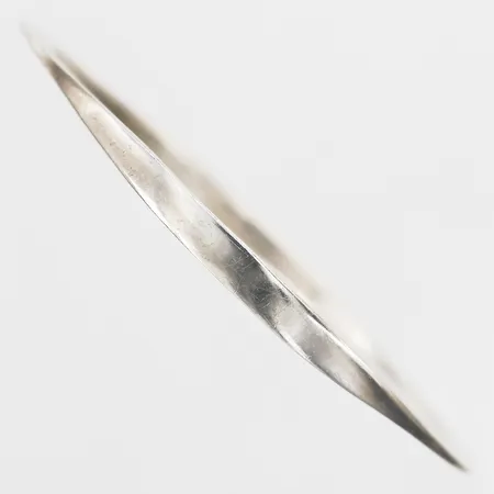 Armring GHA innermått ca Ø60x60mm, bredd 2-5mm, silver 925/1000 Vikt: 10,9 g