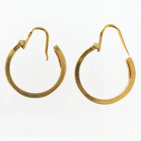 Örhängen ca 20mm, bredd ca 2,5mm, skevheter, 18K Vikt: 1,7 g