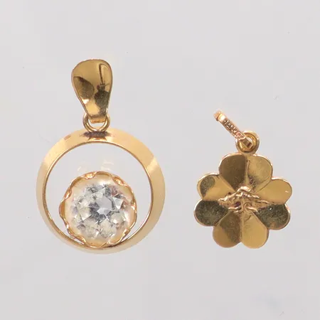 2 hängen 18k  Vikt: 2,2 g