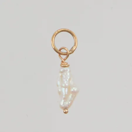 Hänge biwapärla 7mm 18K 0,2g.