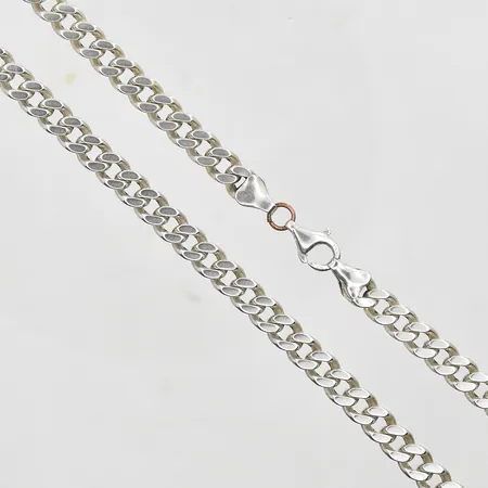 Kedja Pansar längd 41cm, bredd 7mm, metalldel vid lås, silver 925/1000. Vikt: 42,9 g