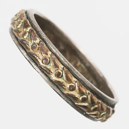 Ring med text stl:18¼, bredd 5mm, Alton, silver 830/1000 Vikt: 4,7 g