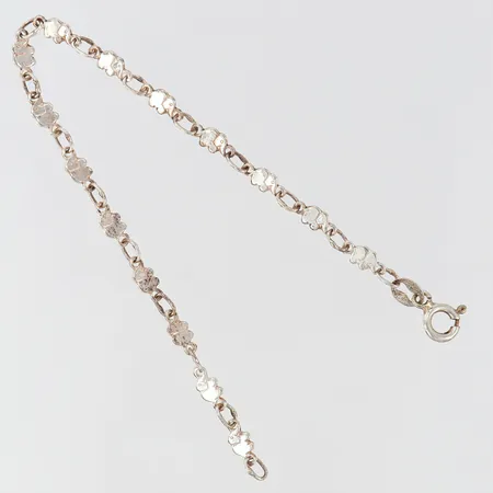 Armband med elefanter längd 16cm bredd  3,5mm Silver 925/1000.  Vikt: 2,6 g