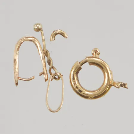 Diverse guld defekt 18K 0,8g.