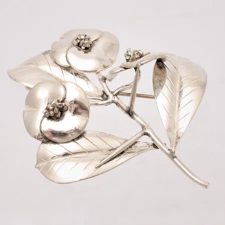 Brosch mått 52,7x62,6mm, A Michelsen Aktiebolag 1952, 925/1000, 16,81g.