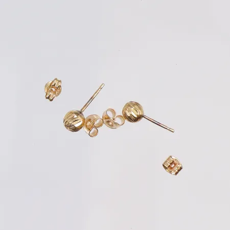 Diverse guld, 18K Vikt: 0,9 g