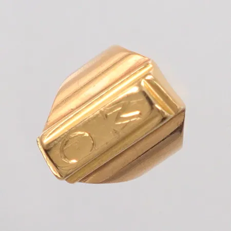 Ring stl.15¼, gravyr, 18K Vikt: 11,2 g