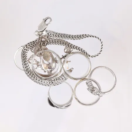 Diverse silver, defekt, silver 925/1000 Vikt: 29,7 g