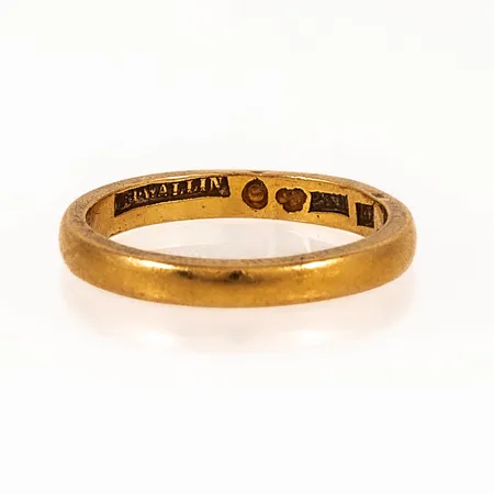 Ring slät stl:17 bredd 2,8mm, höjd 1,7mm, gravyr, 23K 4,5g.