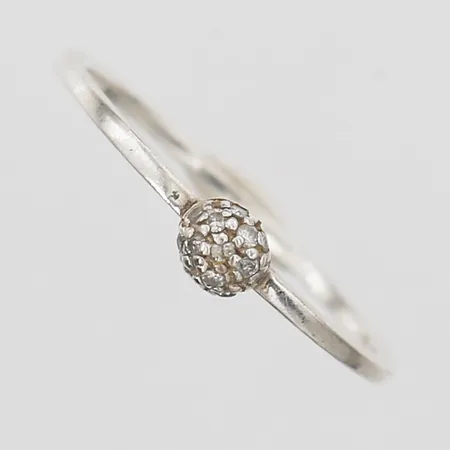 Ring med diamanter 14xca0,005ct stl:17¼, bredd 1-4mm, silver 925/1000 Vikt: 0,8 g