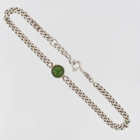 Armband med grön sten längd 19cm bredd 2,5-7,5mm Silver 830/1000.  Vikt: 6,4 g