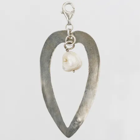 Hänge med odlad pärla Ø11mm, längd 77mm, bredd 34mm, silver 925/1000 Vikt: 8,6 g