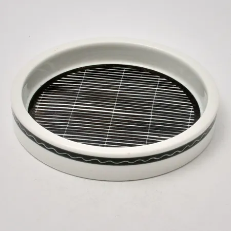 Askfat, Alfa, Uppsala Ekeby, Karlskrona, höjd 2,5cm, bredd Ø15cm, design Alf Jarnestad