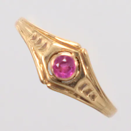 Ring stl:17¼, lila sten 14k Vikt: 2,5 g