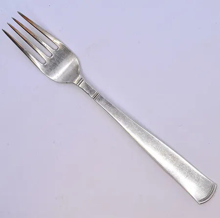 5 gafflar modell Thema längd 17,5 cm, silver 830/1000. Vikt: 198,1 g