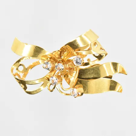 Diverse defekt guld med stenar, 18K. Vikt: 4,5 g