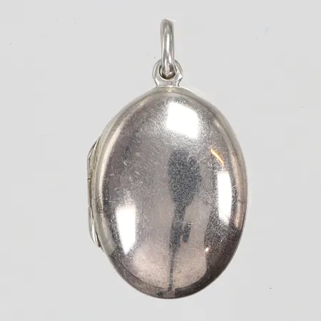 Hänge medaljong, 33x19mm, GHA, 925/1000 silver Vikt: 4,5 g