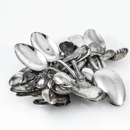 Diverse silver gravyrer 690g 830/1000.