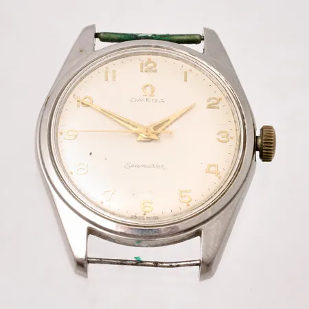 Herrur Omega Seamaster, stål, manuell, Ø36mm, cal 284, verk nr 16948670, inga tillbehör.