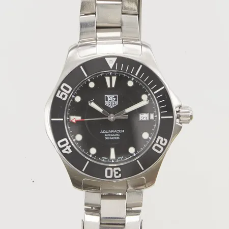 Herrur Tag Heuer automatisk 43mm stål refnr:WAB2010-0, serienr:EEB0712, länk ca 20cm, reseetui.
