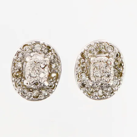 Ett par örhängen diamanter 38 x ca 0,005ct, 11x9mm, stoppar i gulguld, vitguld 18K. Vikt: 4,3 g