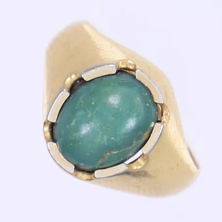 Ring med grön sten stl: 16½ bredd 3-13mm 18K Vikt: 3,6 g