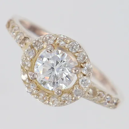 Ring med vita stenar stl:17 bredd 1,5-9,5mm silver 925/1000  Vikt: 2,3 g