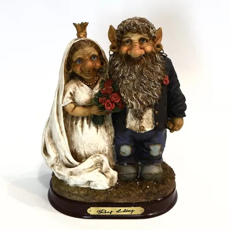 Figurin av Rolf Lidberg, Troll brudpar, höjd:ca20cm, 9000-1033