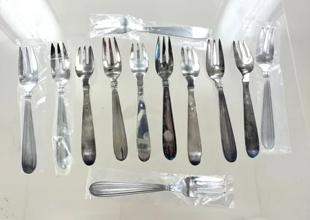 12st dessert gafflar längd 13,5 cm, silver 830/1000 Vikt: 300 g