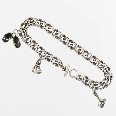 Armband Bismarck med tre berlocker, längd 19,5cm, bredd 8-26mm, silver 925/1000 Vikt: 22,8 g