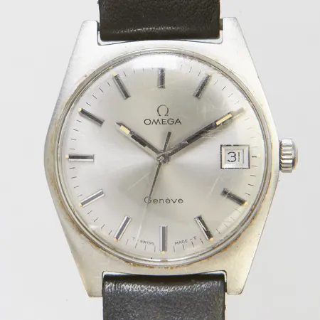 Herrur Omega Genève, Ø34,5mm, stål, Cal 613, verknr 32713932, boettnr 136041, ej original läderband, repigt glas, inga tillbehör