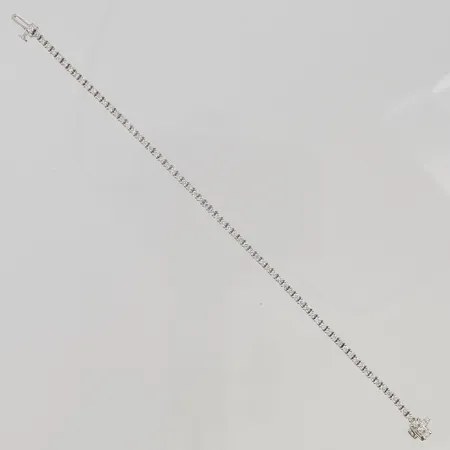 Armband Riviére briljantslipade diamanter 75x ca 0,03ct, kvalitet ca W(H)/VS-SI, 18,5cm bredd 2,5x2,7mm vitguld 14K 9,4g.